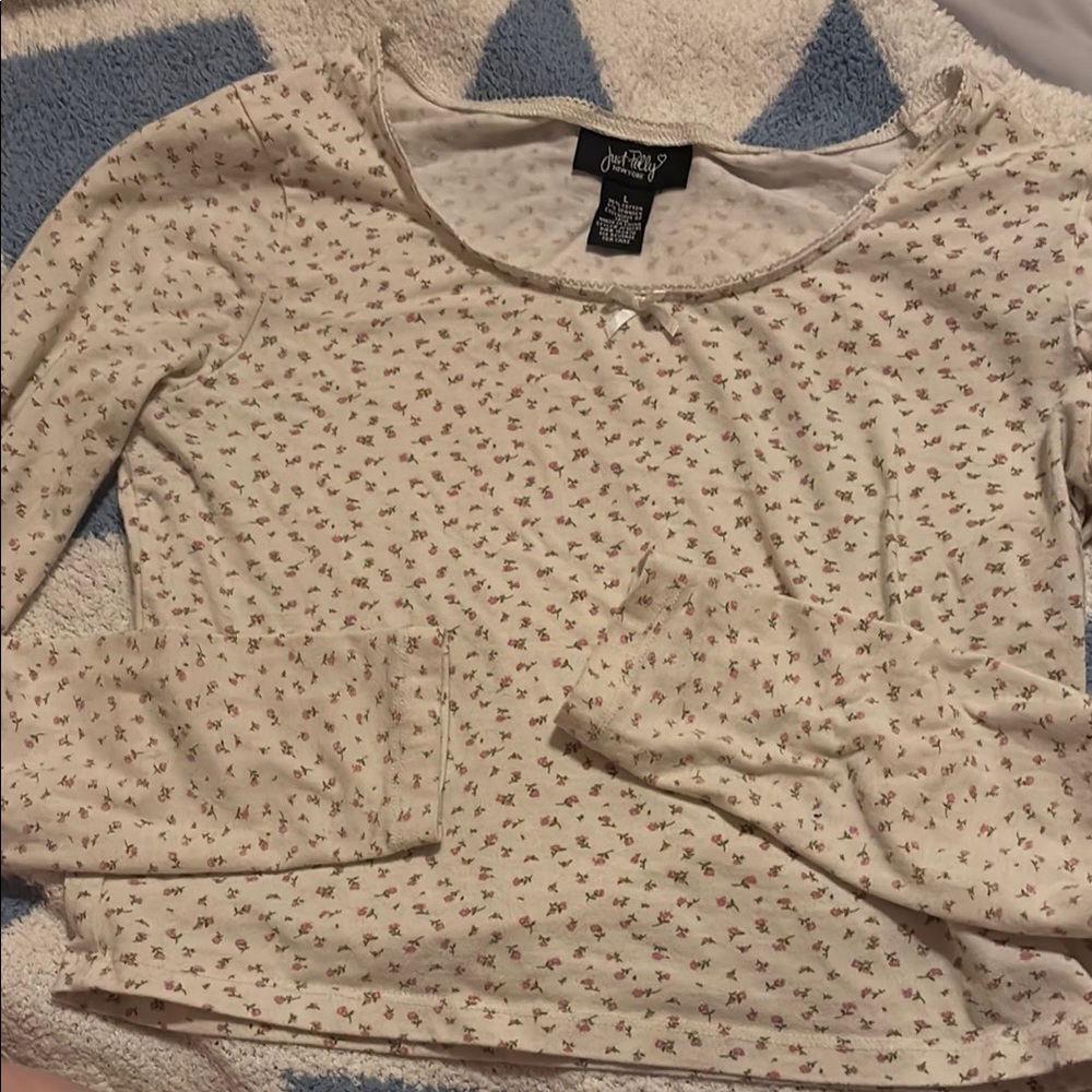 Cream and Tan Fitted Long Sleeve Blouse with Peter Pan Collar